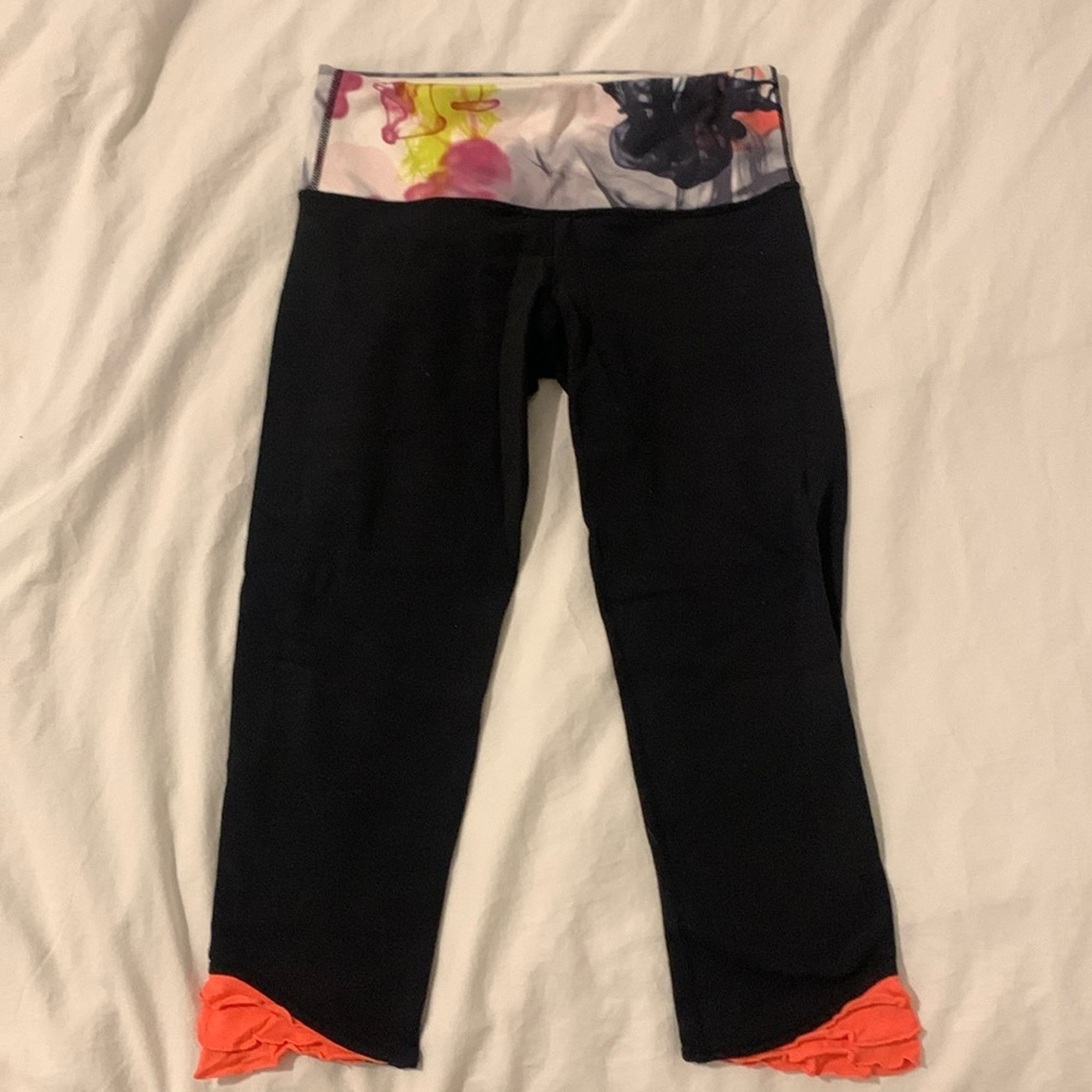 Lululemon leggings size 4